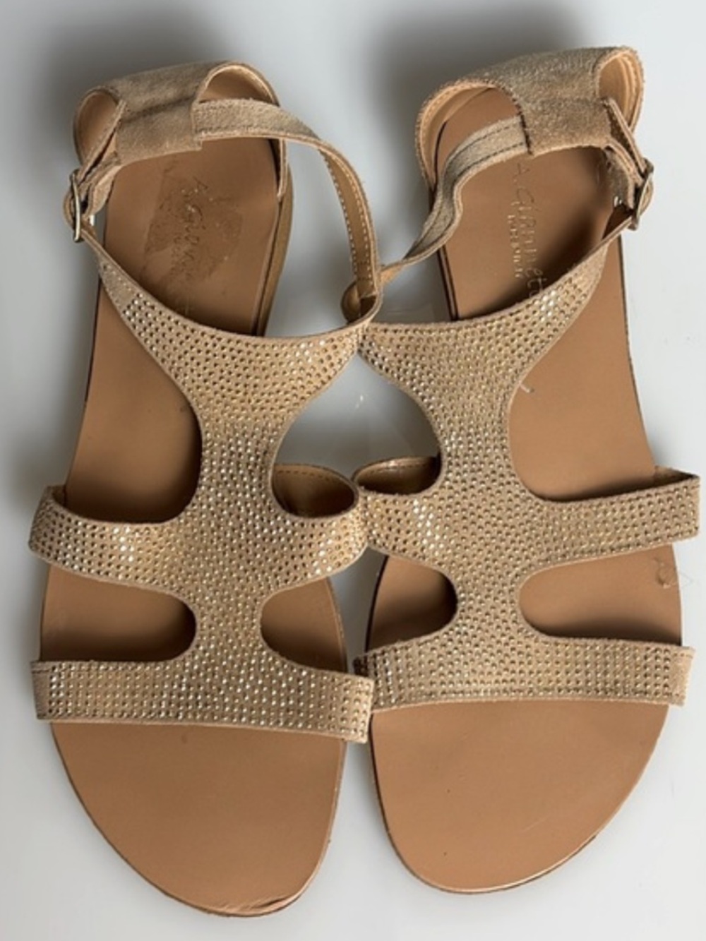 A.Giannetti Italy Beige Tan Rhinestone T-Strap Sandals Women’s Size 8 NWOT